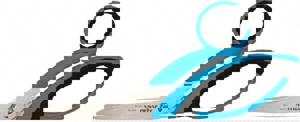 Scissors: Stainless Steel Blade