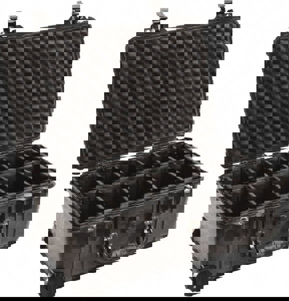 Clamshell Hard Case: 13-13/16