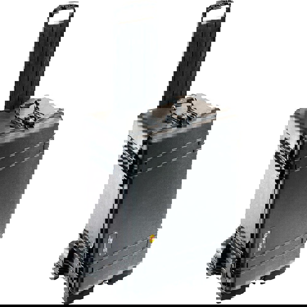 Clamshell Hard Case: 23-1/4