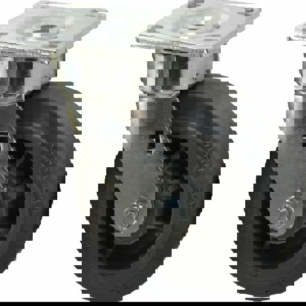 Swivel Top Plate Caster: Soft Rubber, 4