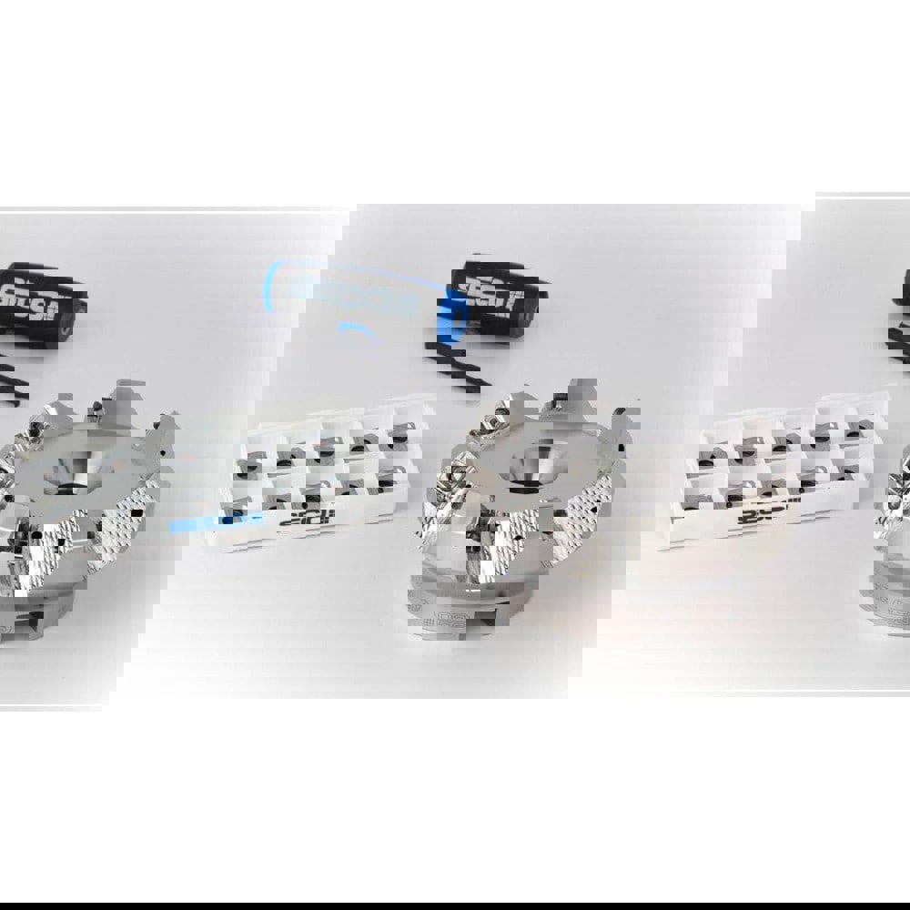 Indexable Chamfer & Angle Face Mills; Minimum Cutting Diameter (Decimal Inch): 4.0000 ; Minimum Cutting Diameter (Inch): 4 ; Maximum Cutting Diameter (Inch): 4 ; Maximum Cutting Diameter (Decimal Inch): 4.0000 ; Maximum Depth of Cut (Decimal Inch): 0.2360