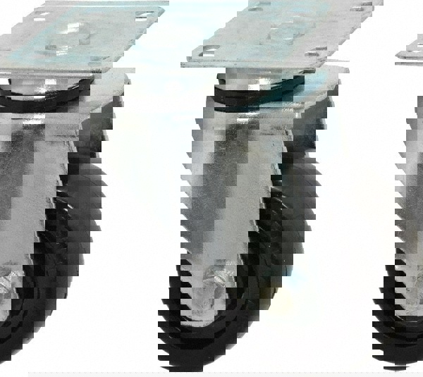 Swivel Top Plate Caster: Hard Rubber, 3