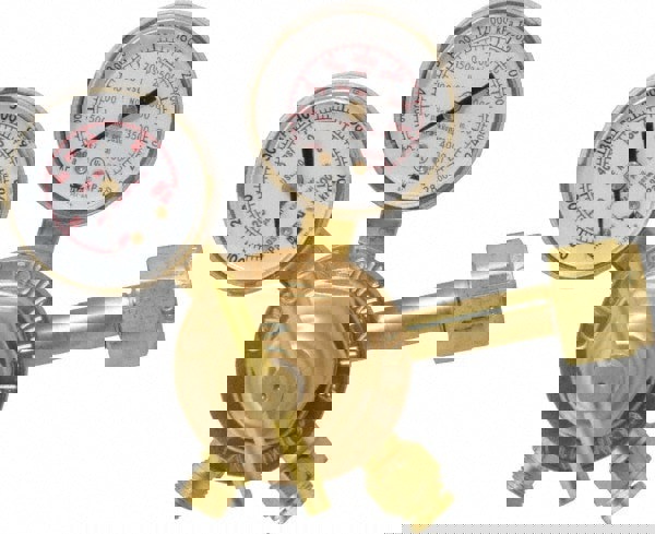 540 CGA Inlet Connection, Male Fitting, 80 Max psi, Air & Oxygen Welding Regulator