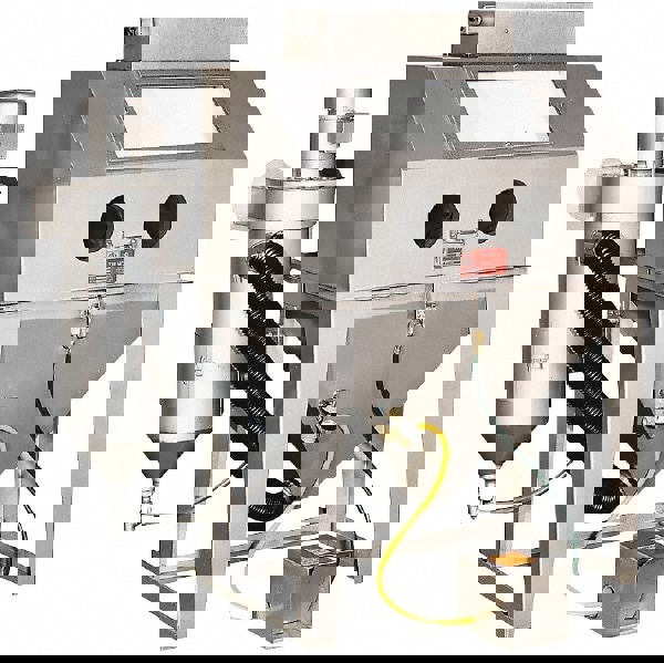 Free-Standing Sandblasting Cabinet: 42