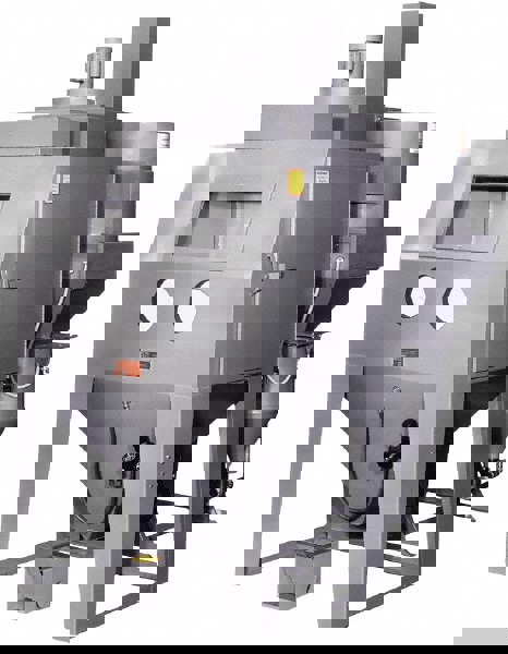 Free-Standing Sandblasting Cabinet: 48