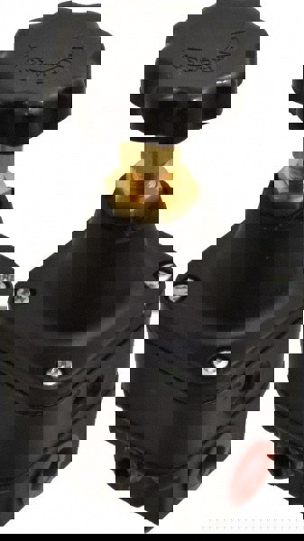 Compressed Air Regulator: 1/4