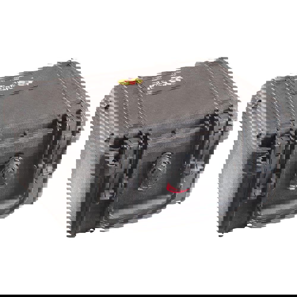 Clamshell Hard Case: 6-49/64