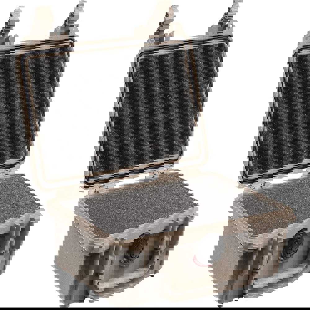 Clamshell Hard Case: Layered Foam, 6-49/64