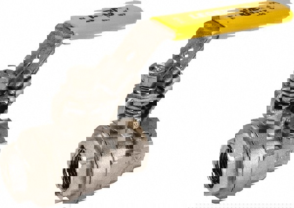 Standard Manual Ball Valve: 3/8