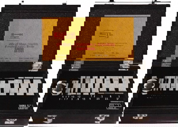 Gage Block Set: 10 Pc, AS-2 Grade, Steel