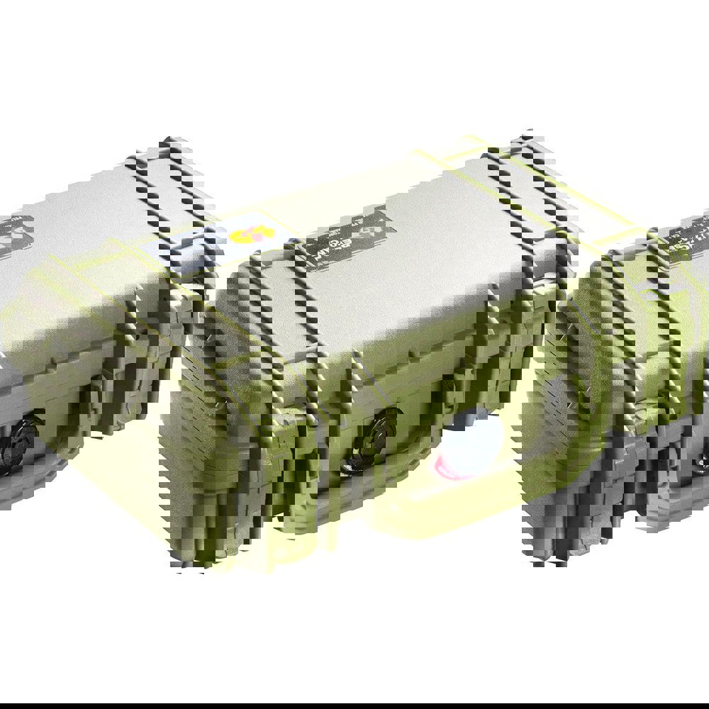 Clamshell Hard Case: Layered Foam, 8-11/32