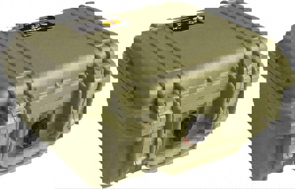 Clamshell Hard Case: 9-11/16