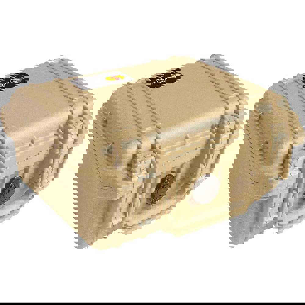 Clamshell Hard Case: Layered Foam, 9-11/16