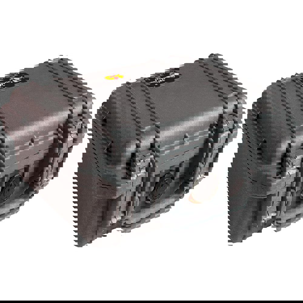 Clamshell Hard Case: 9-11/16