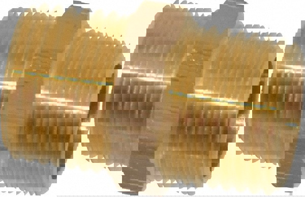 Industrial Pipe Hex Plug: 1/2