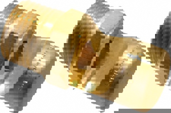 Brass Extra Wide Fan Nozzle: 1/2