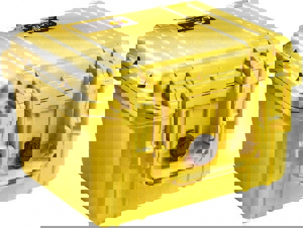 Clamshell Hard Case: 9-11/16