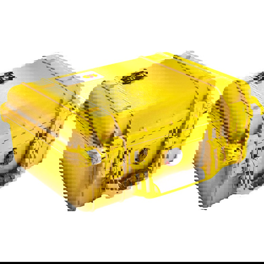 Clamshell Hard Case: Layered Foam, 13