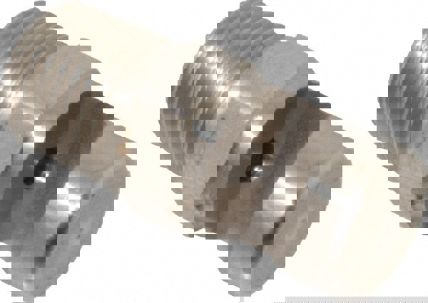 Stainless Steel Extra Wide Fan Nozzle: 1/4