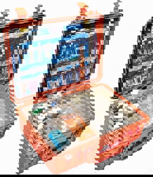 Clamshell Hard Case: 14-1/16