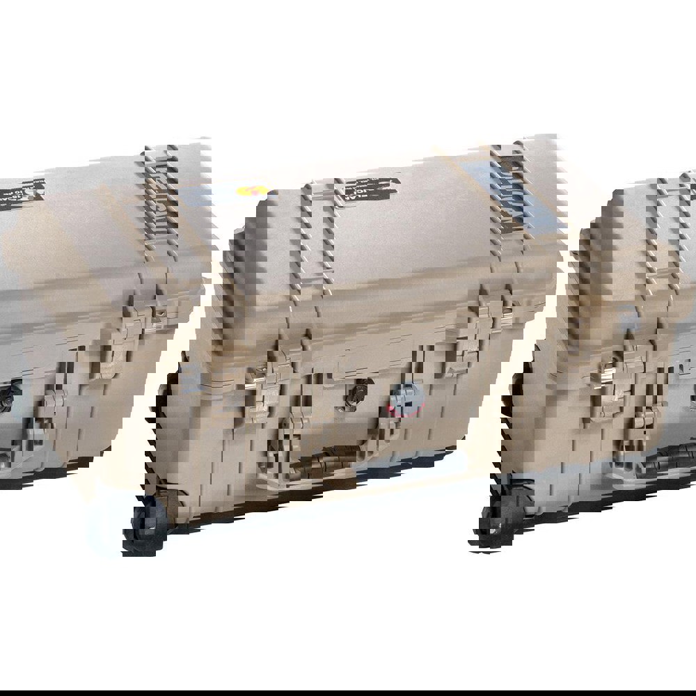 Clamshell Hard Case: Layered Foam, 13-13/16