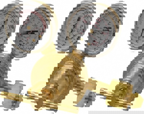 1,200 CFH Flow Range, 300 CGA Inlet Connection, Female Fitting, 15 Max psi, Acetylene Welding Regulator