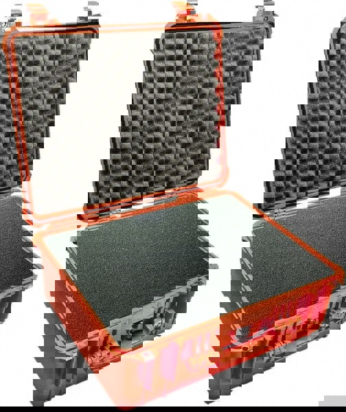 Clamshell Hard Case: 8-13/32