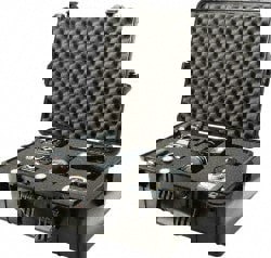 Clamshell Hard Case: 8-51/64