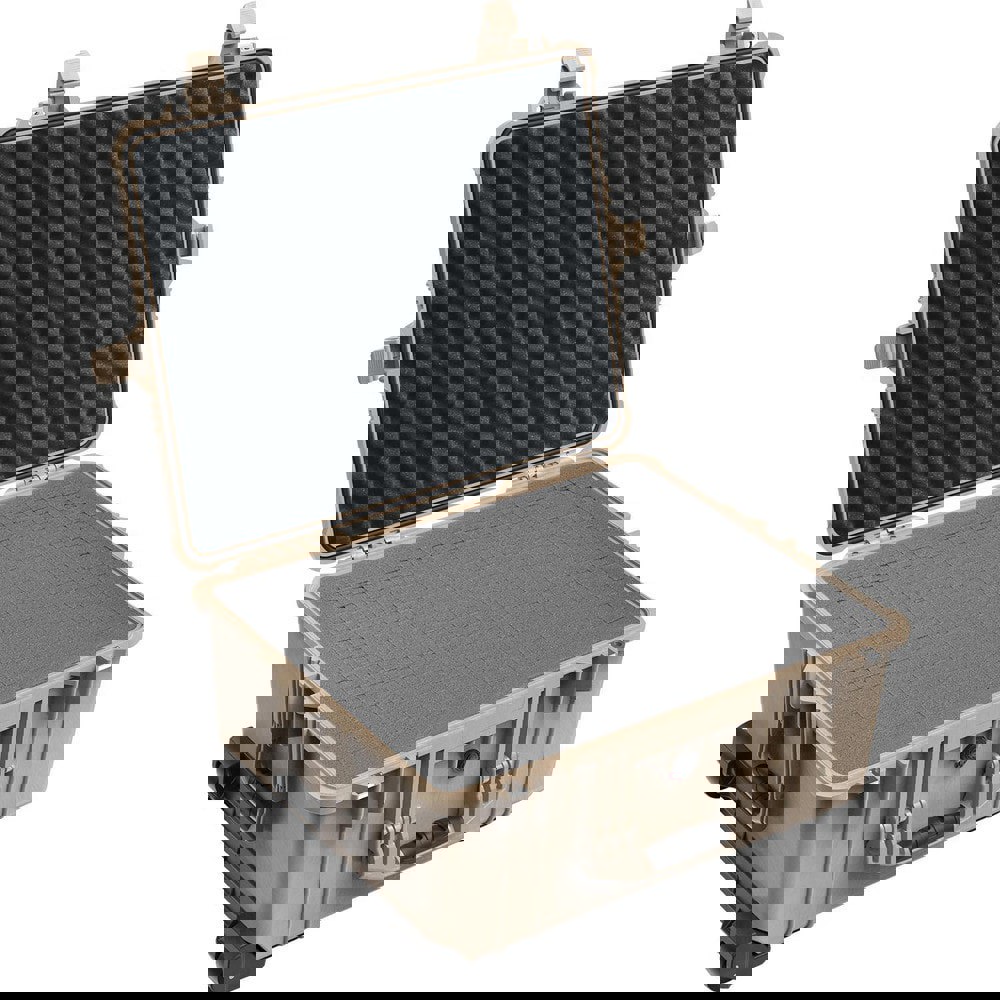 Clamshell Hard Case: Layered Foam, 13.9