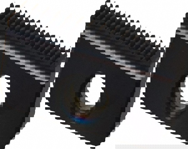 21 E 18 UN MT7 Carbide Thread Mill Insert