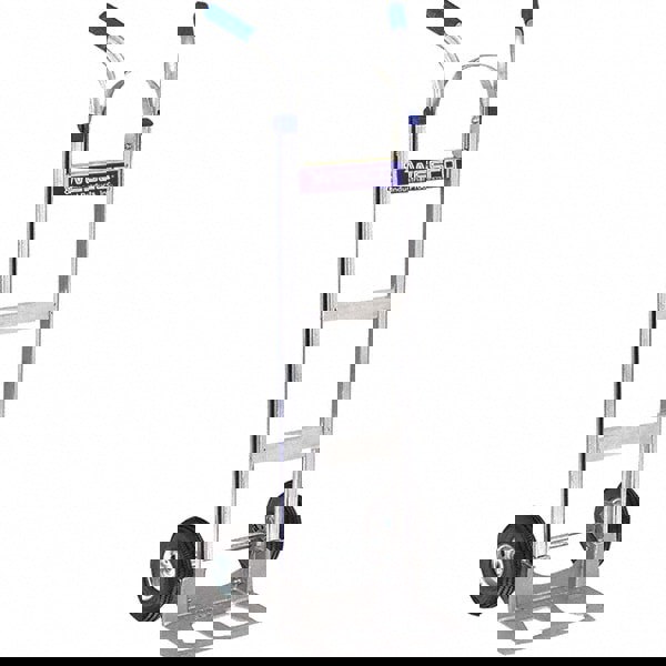 Hand Truck: 600 lb Capacity, 18