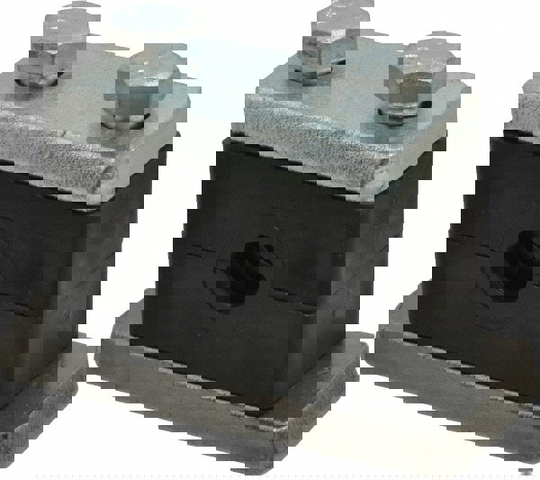 Polypropylene Heavy Duty Vibration Control Clamp for 1/2