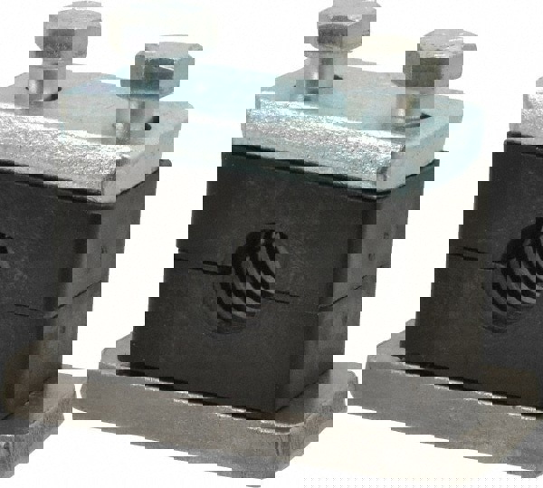 Polypropylene Heavy Duty Vibration Control Clamp for 3/8