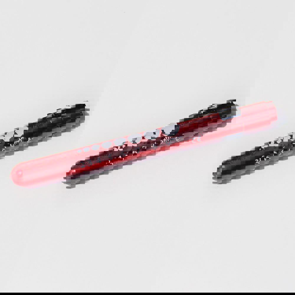 Flashlights; Bulb Type: LED ; Batteries Included: Yes ; Body Type: Aluminum ; Rechargeable: No ; Number Of Batteries: 2