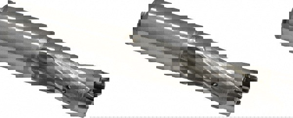 Replaceable-Tip Drill: 17.46 to 17.96 mm Dia, 52.39 mm Max Depth, 19.05 mm Straight-Cylindrical Shank