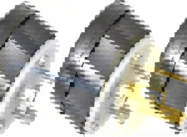 Locking Inlet: Plug, Industrial, L8-20P, 480V, Black & White