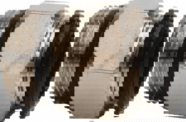 Push-To-Connect Tube to Universal Thread Tube Fitting: 1/8