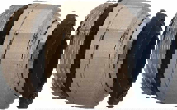 Push-To-Connect Tube to Universal Thread Tube Fitting: 1/8