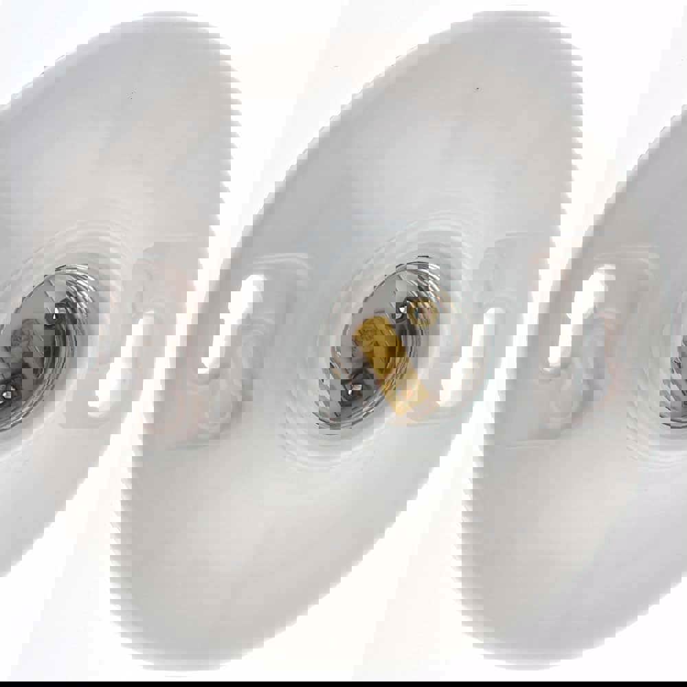 4 Pin, 250 VAC, 660 Watt, Medium Base, Keyless Lamp Holder