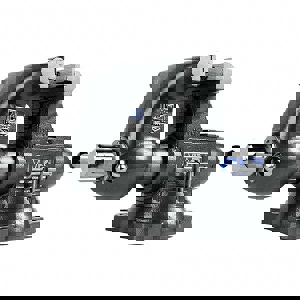 Bench & Pipe Combination Vise: 4-1/4