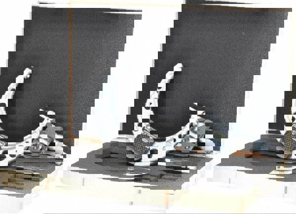 Electronic Outside Micrometer: 5