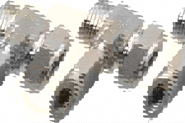 Compression Tube Male Run Tee: 1/4