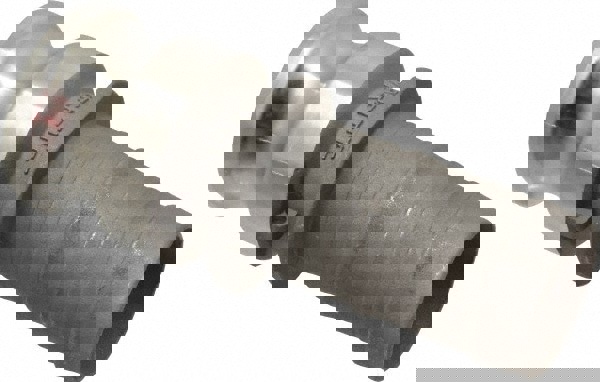 Cam & Groove Coupling: