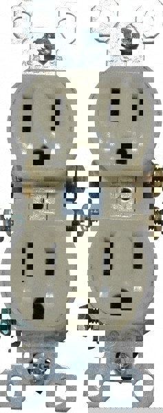 Straight Blade Duplex Receptacle: NEMA 5-15R, 15 Amps, Self-Grounding