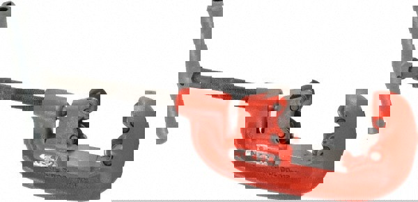 Hand Pipe Cutter: 3/4 to 2