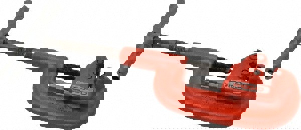 Hand Pipe Cutter: 1/8 to 2