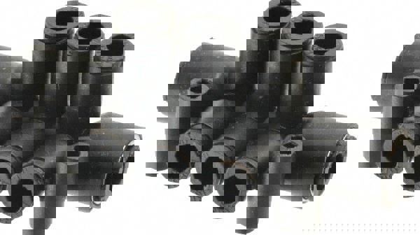 Push-to-Connect Tube Fitting: Double Multiple Tee with Mounting Holes, Tee 1/4