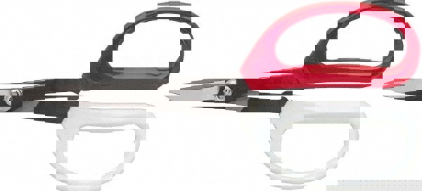 Scissors: Stainless Steel Blade