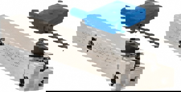 Indexable Turning Toolholder: PDACR08-3S-JHP, 0 deg Lead Angle, Lever