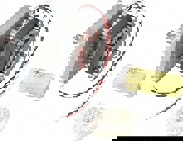 CM Reversible Gear Motor: 50 in/lb Max